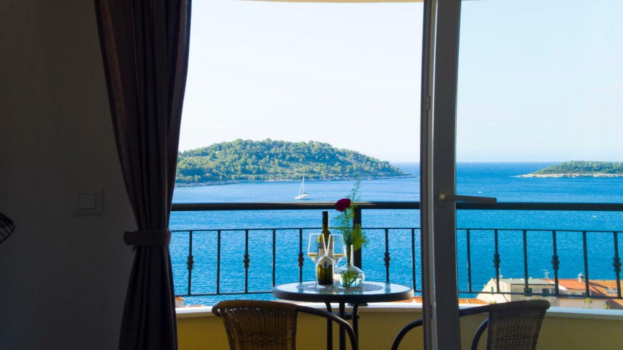 A Lovely And Cozy Room With A Breathtaking View Vis Exteriör bild