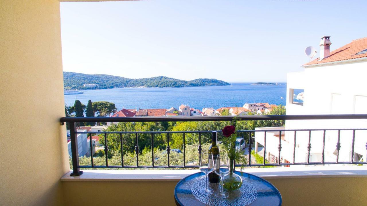 A Lovely And Cozy Room With A Breathtaking View Vis Exteriör bild